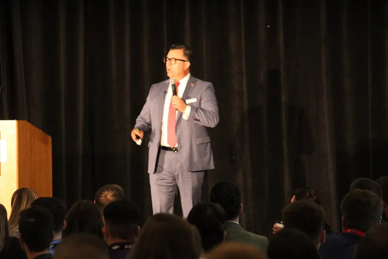 The Inner Circle of Success: How Elite Performers Build Professional Teams That Multiply Their Earning Power